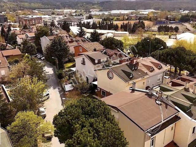 Kemerburgaz Satılık Müstakil Villa