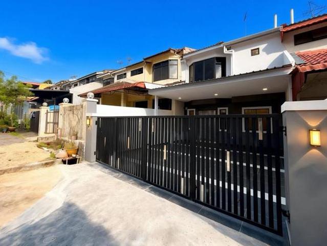 kempas anggerik double storey for sale