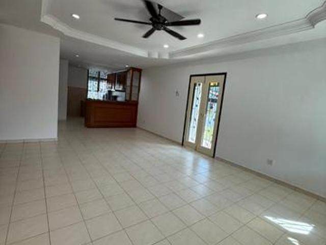kempas indah corner