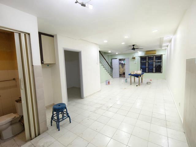 Kempas Indah Double Storey Terrace House Unblock View 4 Bed 3 Bath
