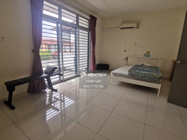 Kempas Indah Double Storey Cluster Corner
