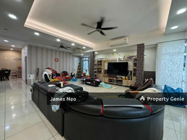 Kempas utama Double storey cluster house For Sales