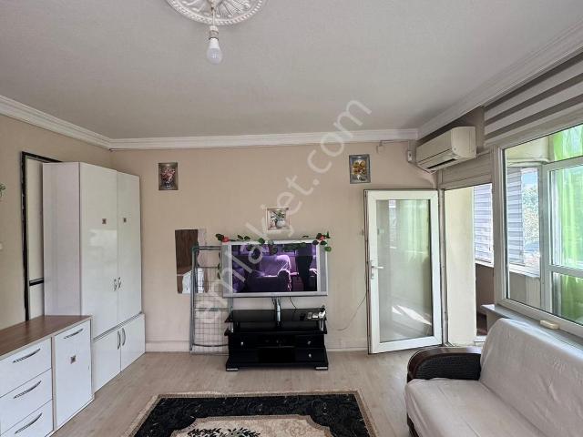 Kent Meydanı'nda Eşyalı Daire 1+1 Cadde Üzeri Merkezi Konum