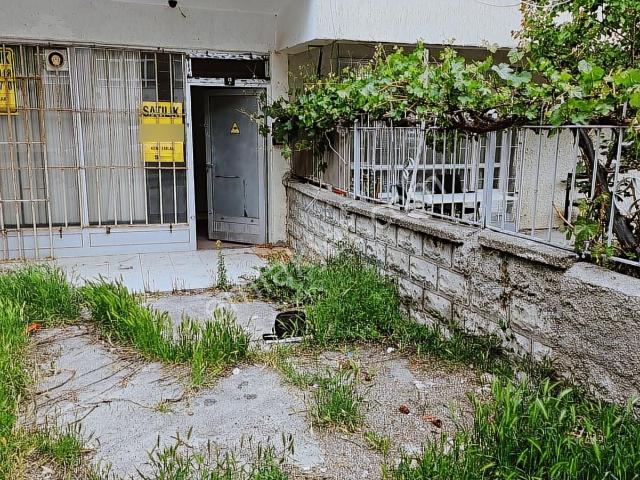 Kent Emlak'tan Abidin Paşada 15+15 Metre Wc Li Kiracılı Satılık Dükkan