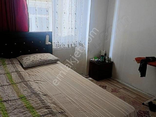 Kent Emlaktan Satılık 1+1