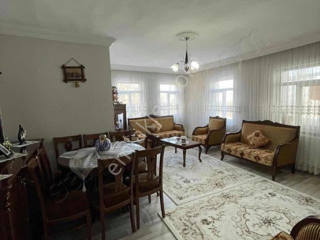 Kent Emlaktan Satılık 3+1
