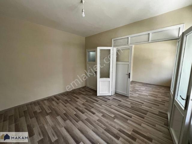 Kent Plaza Karşısı 3+1 Komple Bakımlı Satılık Daire