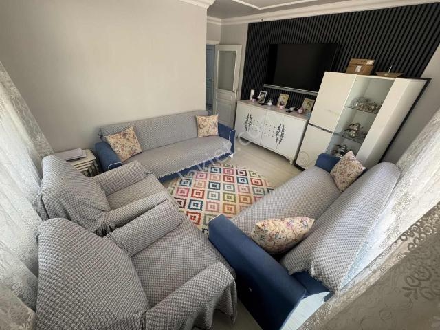Kentmeydanına Yakın Merkezi Konumda Balkonlu 2+1 Daire