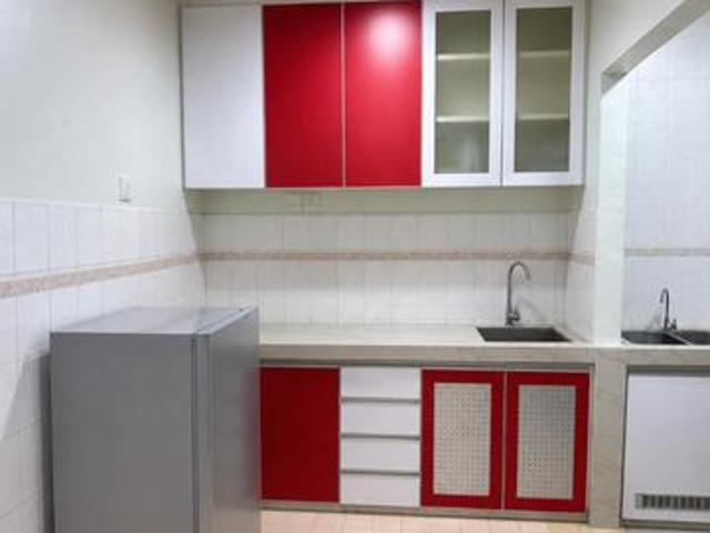 Kenanga apartments Puchong jaya Taman Wawasan for sell