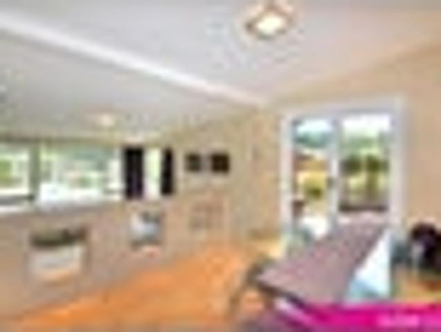 Kenmure, 2 bedrooms, $580 pw