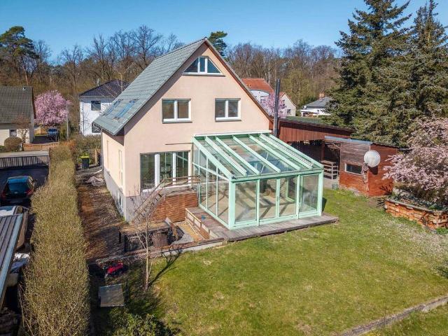 KENSINGTON Exklusiv T Raum für Familien Teich, Sauna, Wintergarten, Kamin, Terrasse
