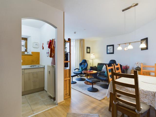 KENSINGTON VERKAUFT Vollmöblierte 2 Zimmer Wohnung mit Golfplatzlage und zeitloser Eleganz!