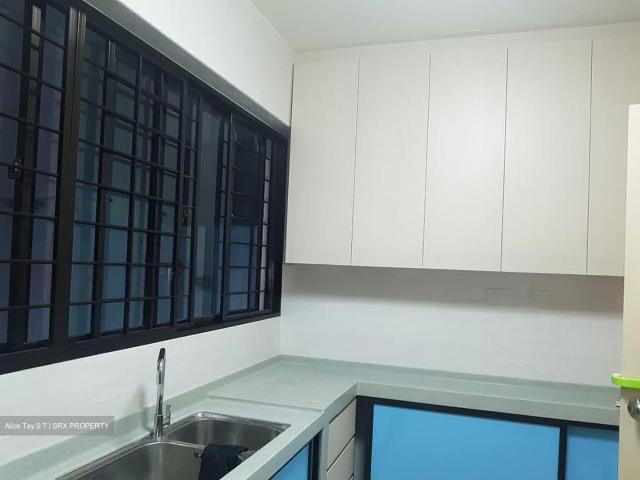 Kensington Park Condominium D19, Condominium