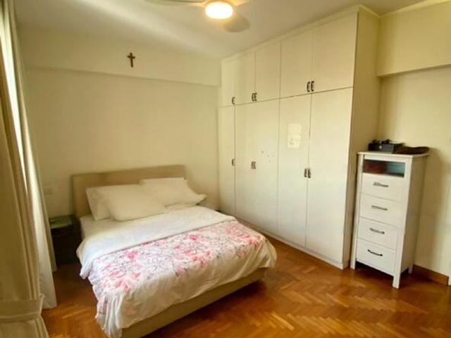 Kensington Park Condominium D19, Condominium