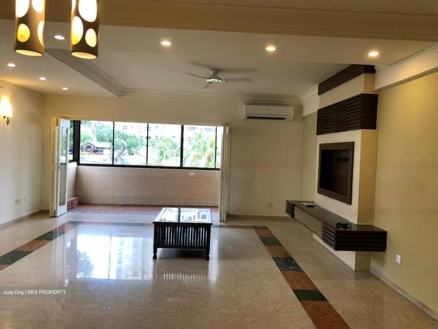 Kensington Park Condominium D19, Condominium