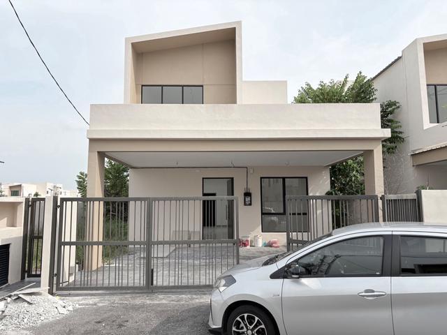 Kedah Lunas Freehold Link Bungalow For Sale