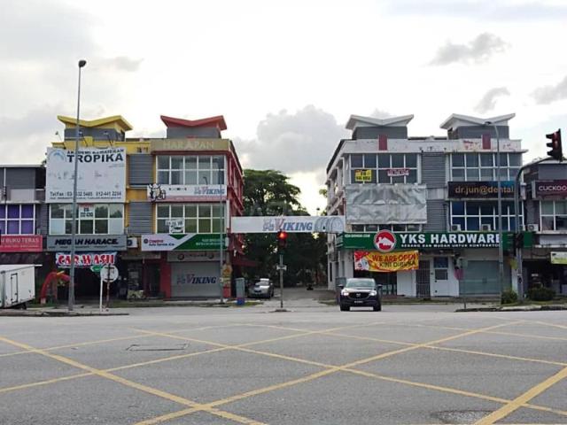 Kedai Corner Lot Strategic for rent