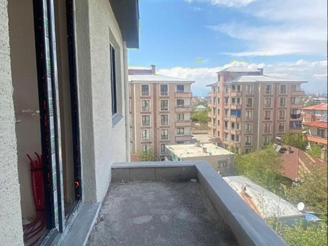 KEDEM EMLAKTAN İSKELE ÖĞRETMENEVİ YANINDA SATILIK 2+1 DAİRE
