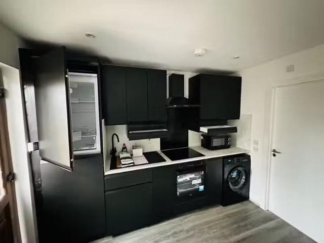Keeper rd, Crumlin, Dublin 12 is for rent
