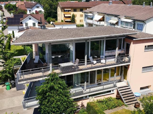 Kein Einfamilienhaus wie jedes andere 5.5 Zimmer Unikat mit Charakter
