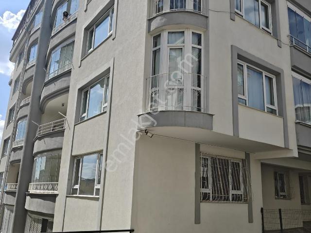 Keklikte 4+1, 135 M2, Ebeveyn Banyolu Kiralık Daire