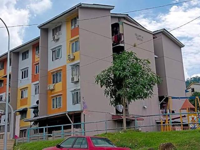 Kelumpuk Teratai Keramat 0 Deposit Good Condition Full Loan Available