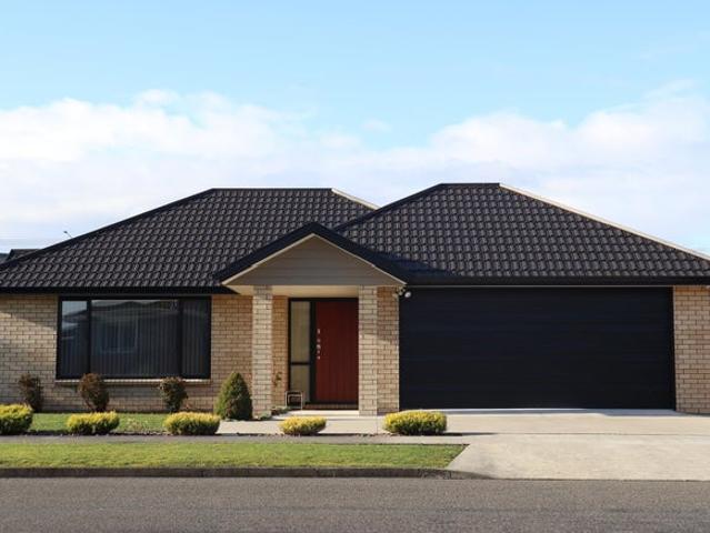 kelvin grove, 3 bedrooms
