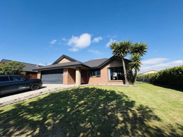 kelvin grove, 3 bedrooms