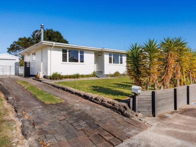 kelvin grove, 2 bedrooms