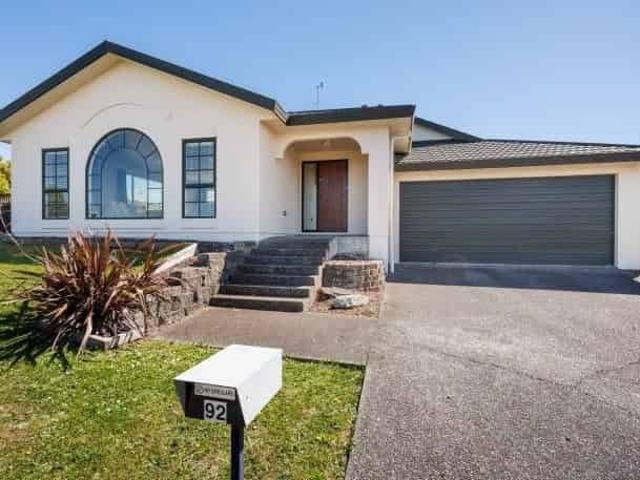 KELVIN GROVE 4 BEDROOMS