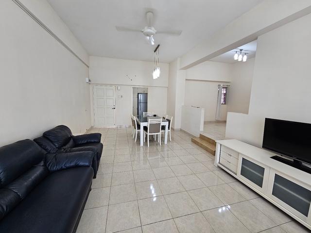 Kelana Mahkota Condo 1260sf Fully 1cp Kelana Jaya LRT PJ
