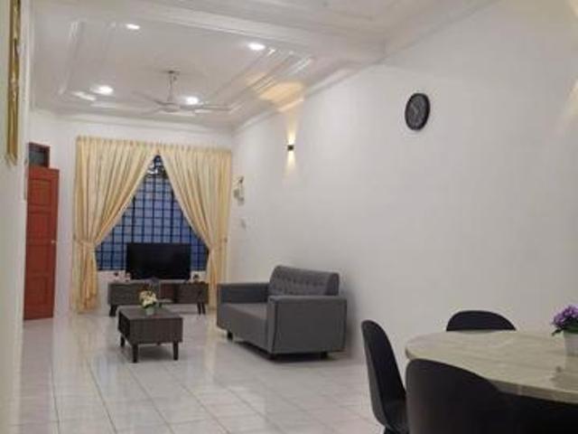 Kelapa Sawit Taman Manis 1 Storey House 4 Bedrooms Fully Furnished