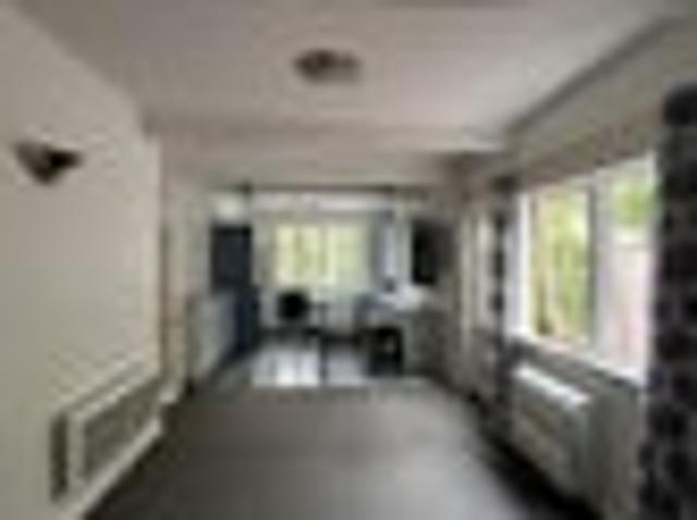 Kelburn, 3 bedrooms, $700 pw