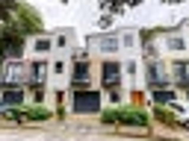 Kelburn, 3 bedrooms, $870 pw
