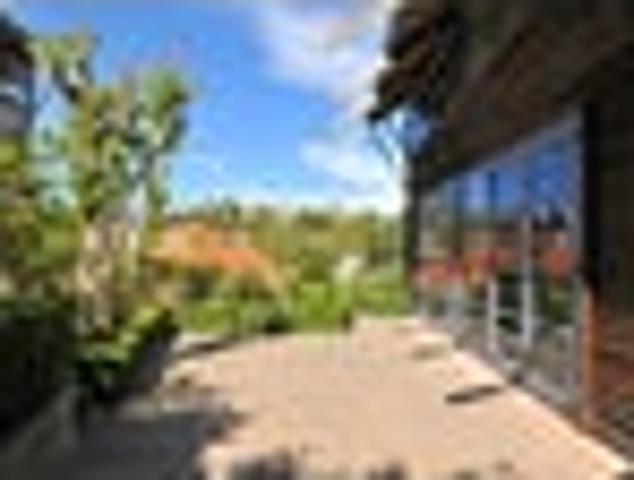 Kelburn, 5 bedrooms, $1180 pw