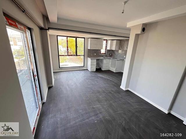 KELEBEK ÇAYIRINDA MODERN KİRALIK 1+1