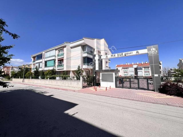 Kelebekler Vadisi Karşısı Site İçi Full Yapılı 3+1 Geniş Daire