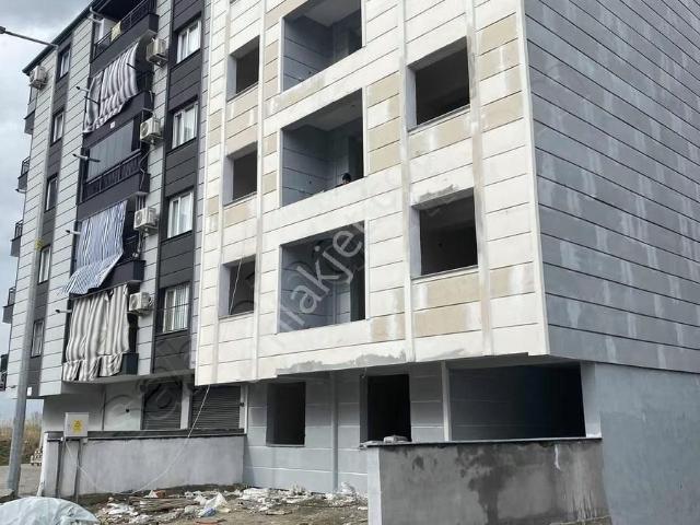 Keli Mahallesinde Bim Karşısında Satılık 2+1