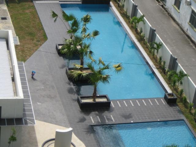 Kelisa Height, Hospital Sunway Female onlu, FREE Wifi Cleaning Ultility
