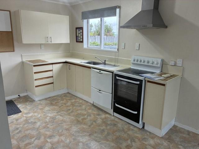 kelson, 3 bedrooms