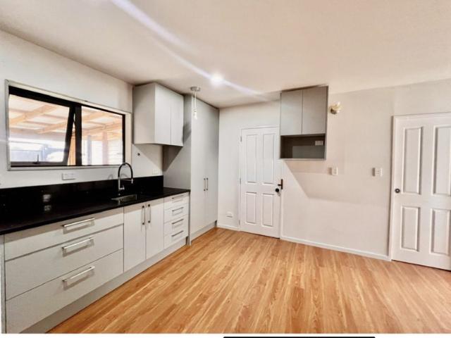 kelston, 2 bedrooms
