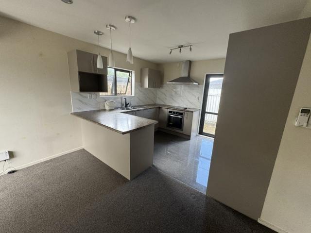 kelston, 2 bedrooms