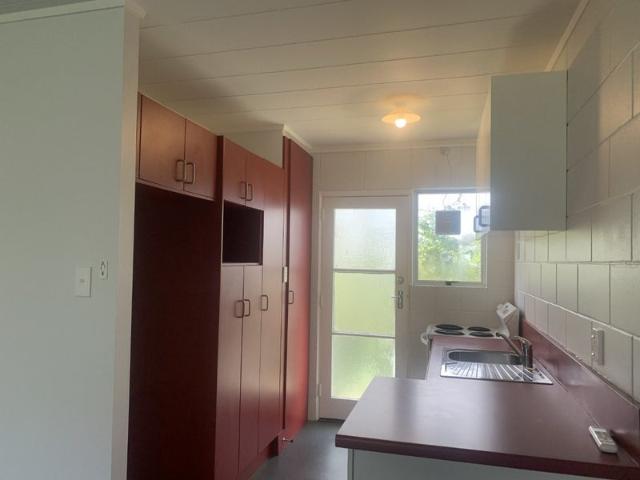 kelston, 2 bedrooms