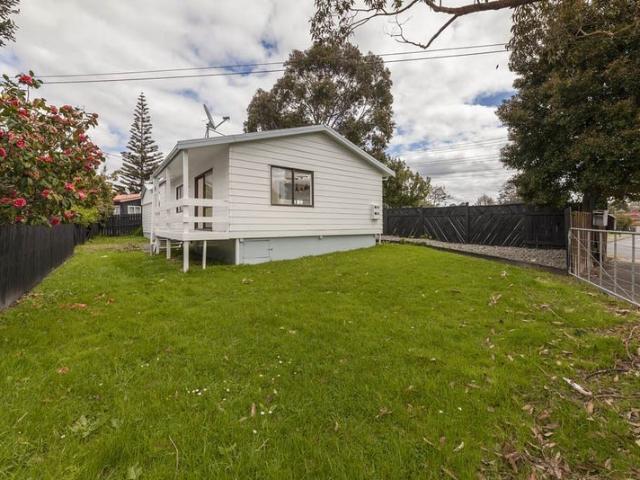 Kelston, 3 bedrooms
