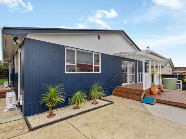 kelston, 4 bedrooms