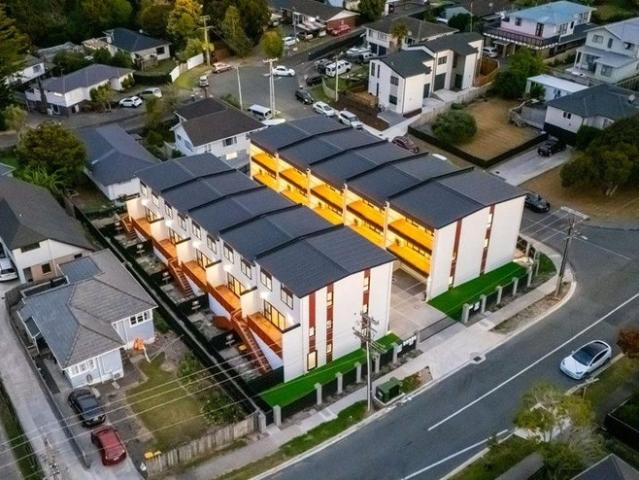 kelston, 4 bedrooms