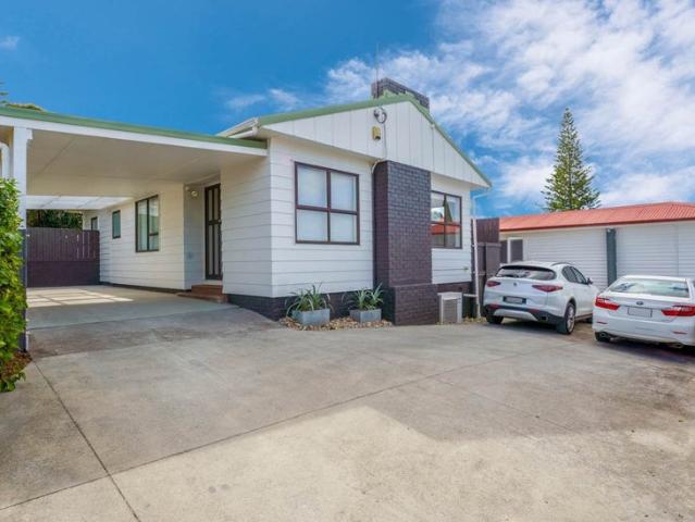 Kelston, 4 bedrooms