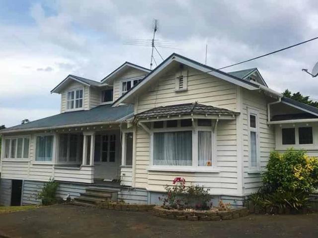 KELSTON, 7 BEDROOMS