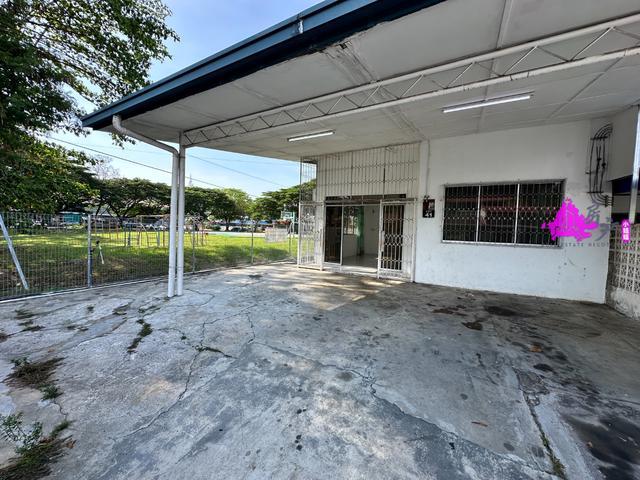 KEPAYANKKHSQE1LIDOKk SINGLE STOREY CORNER FOR RENT