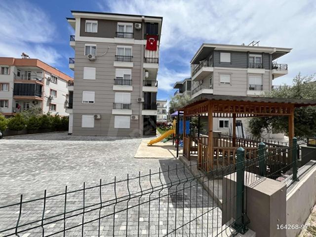 KEPEZ VARSAK'ta SATILIK TRAMVAY DİBİ ASANSÖRLÜ 140 m2 3+1 DAİRE